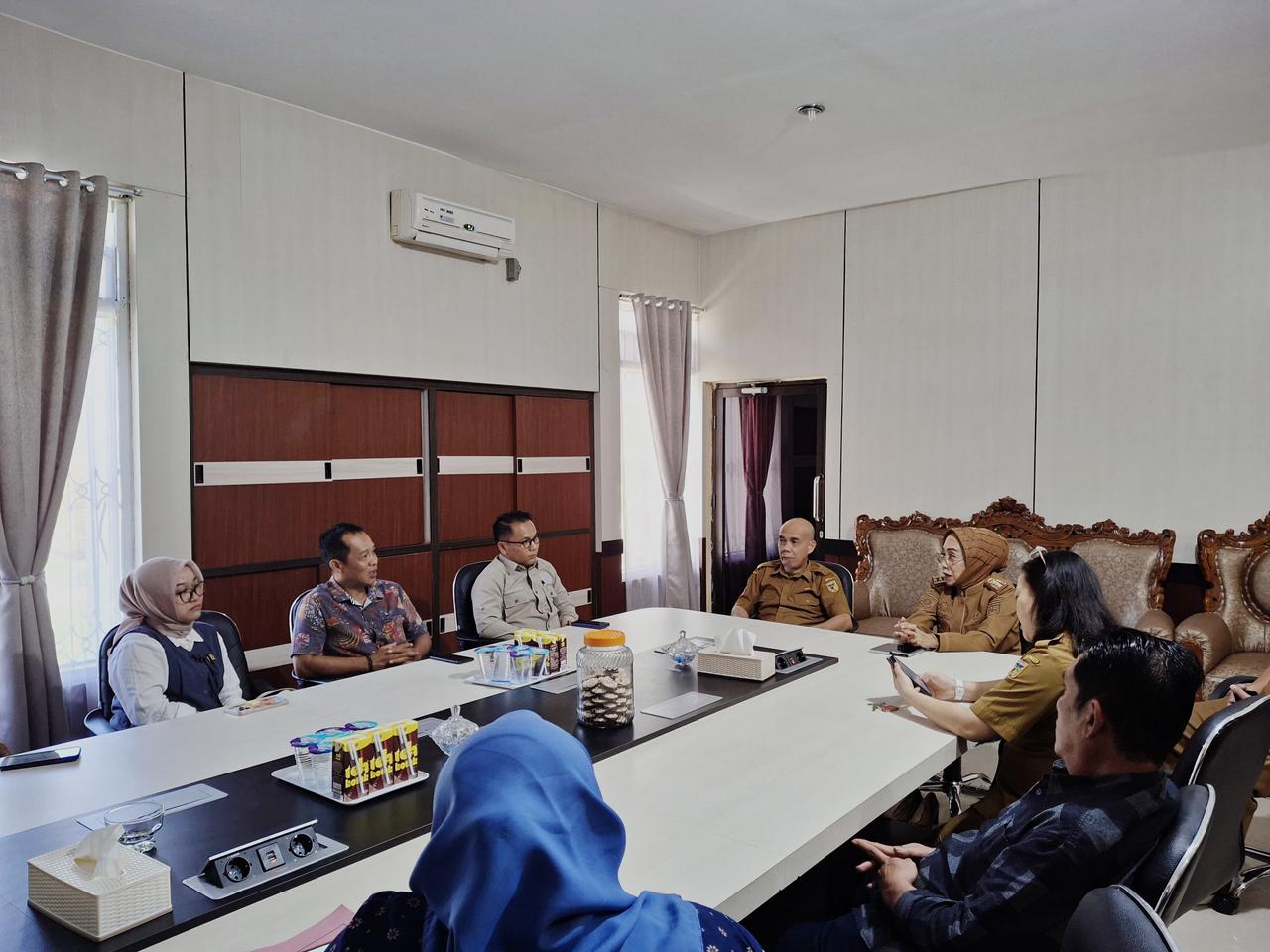 Dinas Pangan Provinsi Sulawesi Tengah Terima Kunjungan DPRD Tolitoli Terkait Konsultasi Penyerapan Beras Petani Jelang Panen Musim Tani.